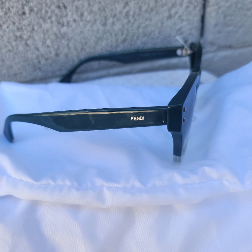 Fendi green sunglasses - Picture 5 of 10